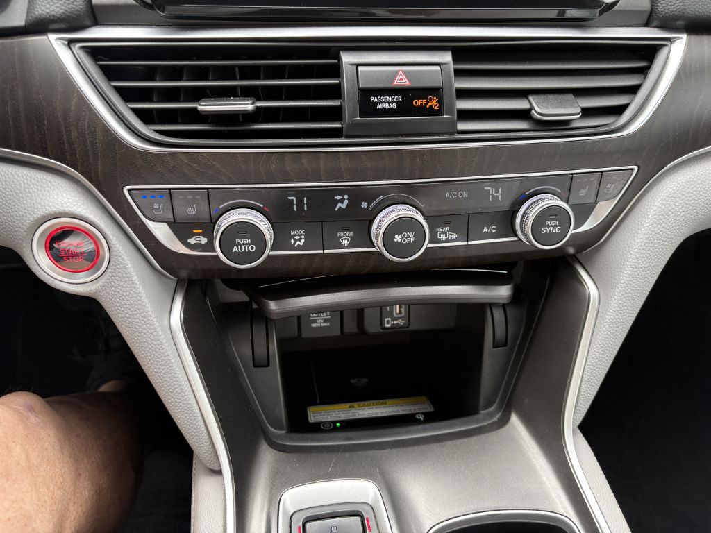 2018 Honda Accord Image 15