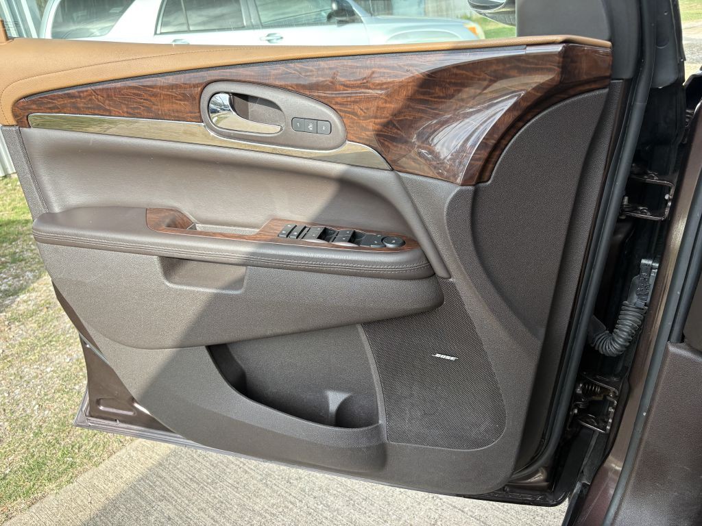 2015 Buick Enclave Image 5