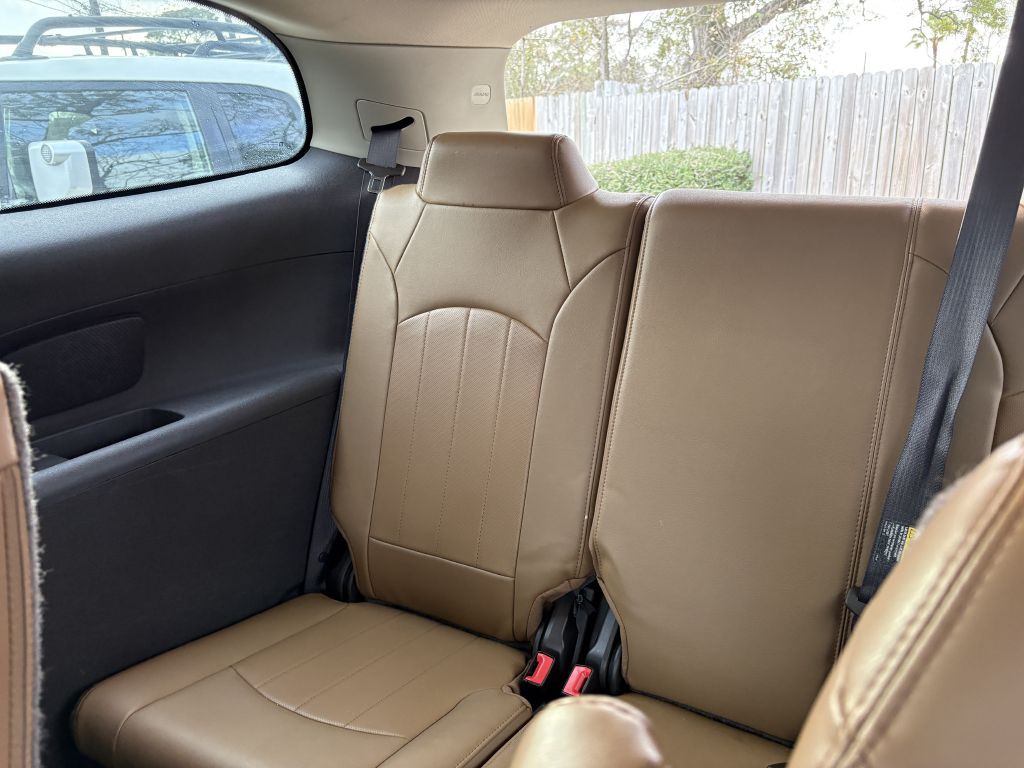 2015 Buick Enclave Image 8