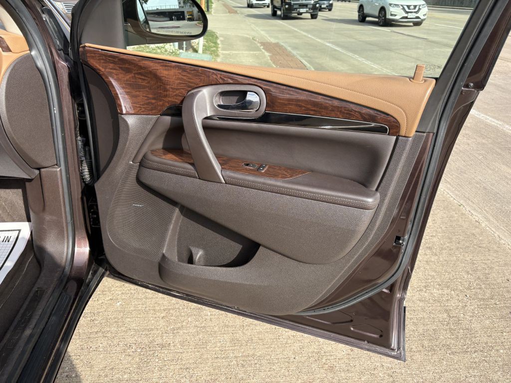 2015 Buick Enclave Image 11