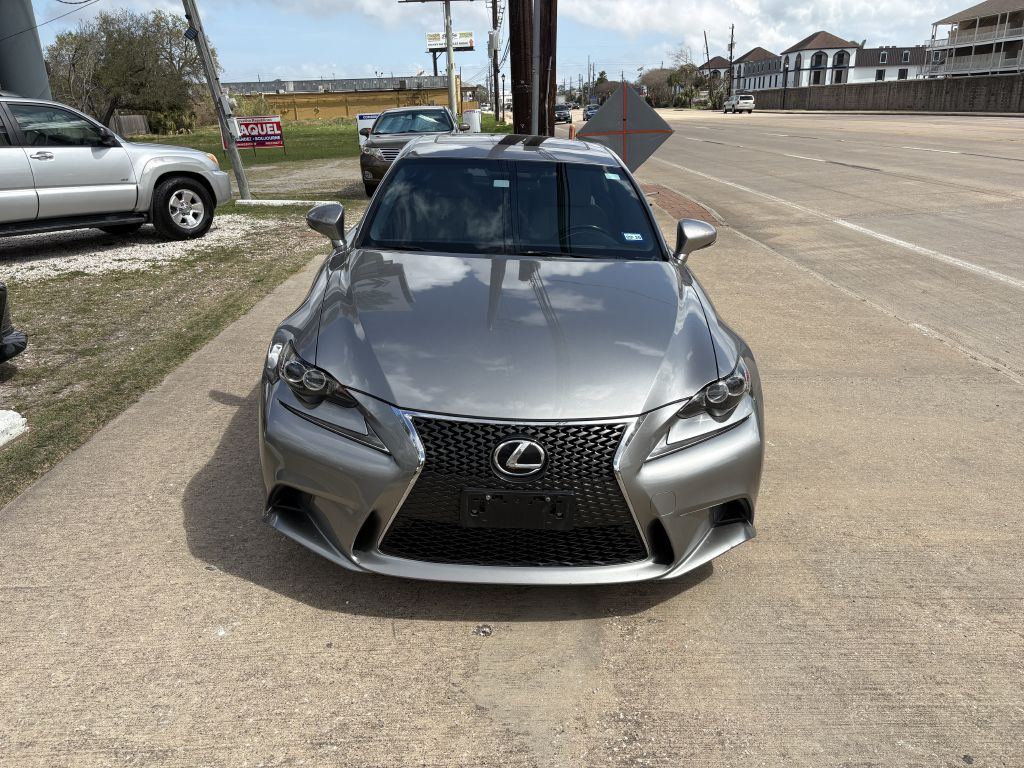 2015 Lexus IS Image 2