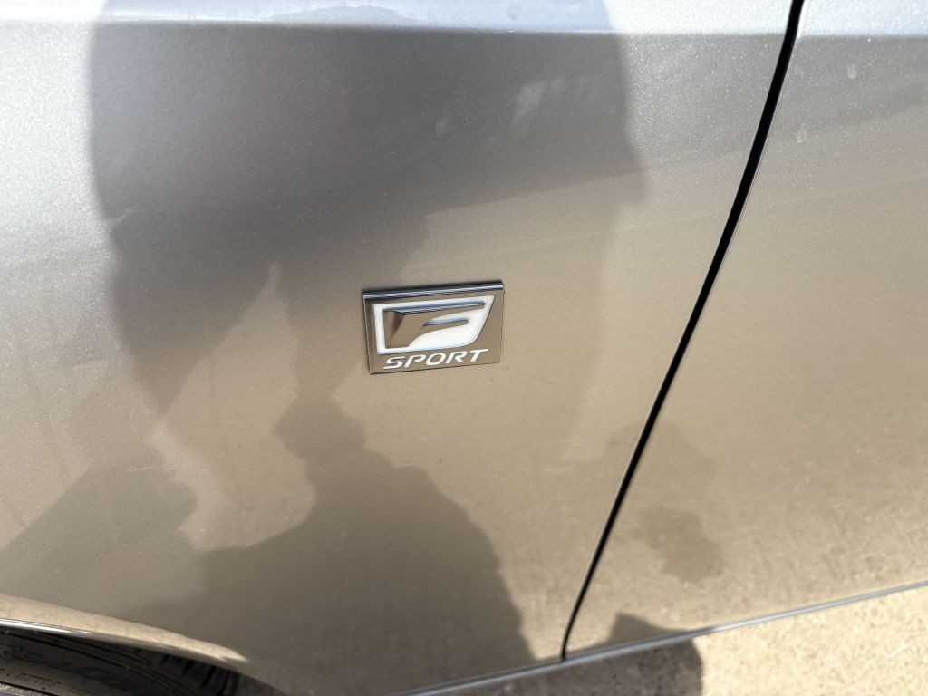 2015 Lexus IS Image 21