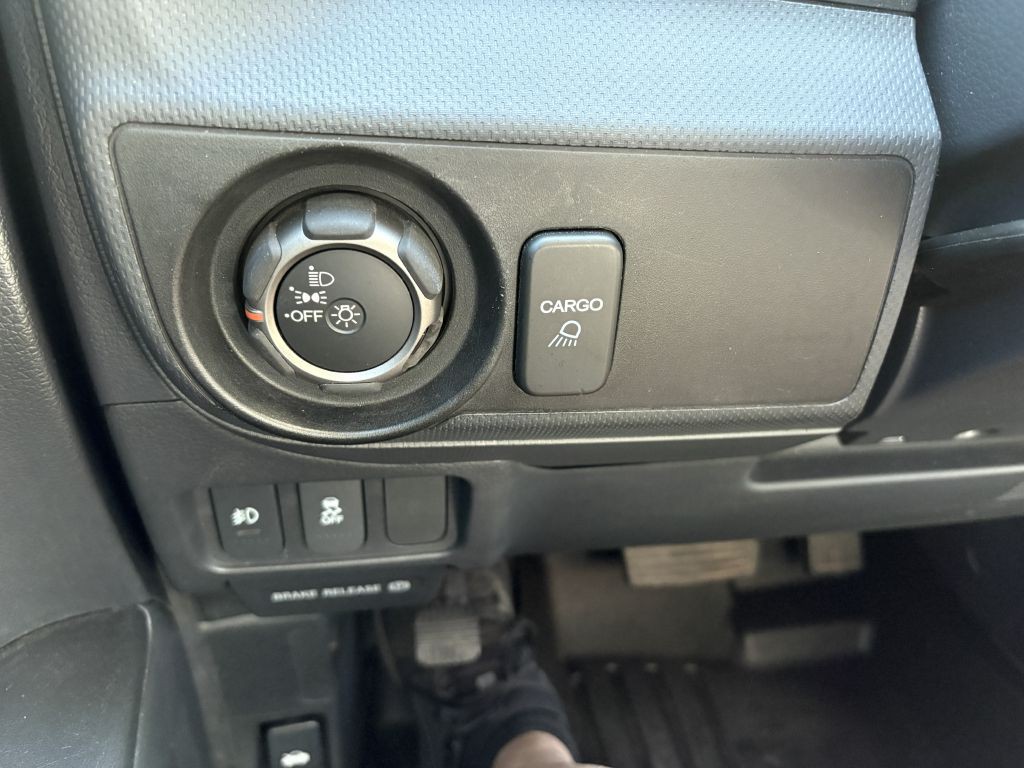 2013 Honda Ridgeline Image 16