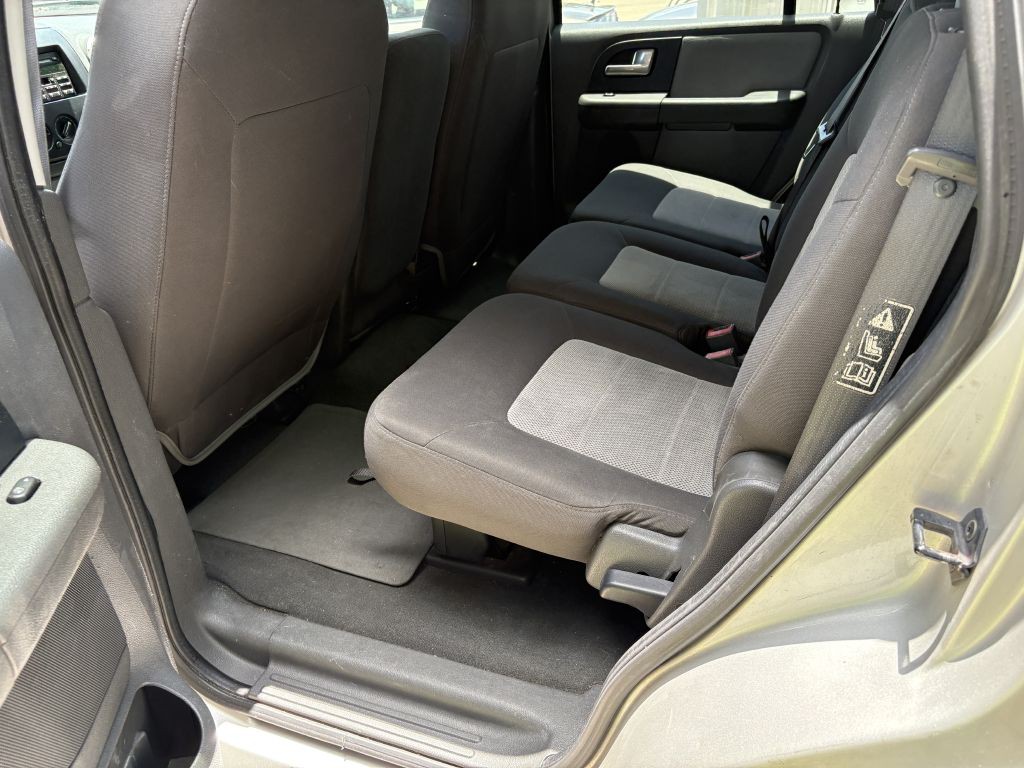 2003 Ford Expedition Image 8