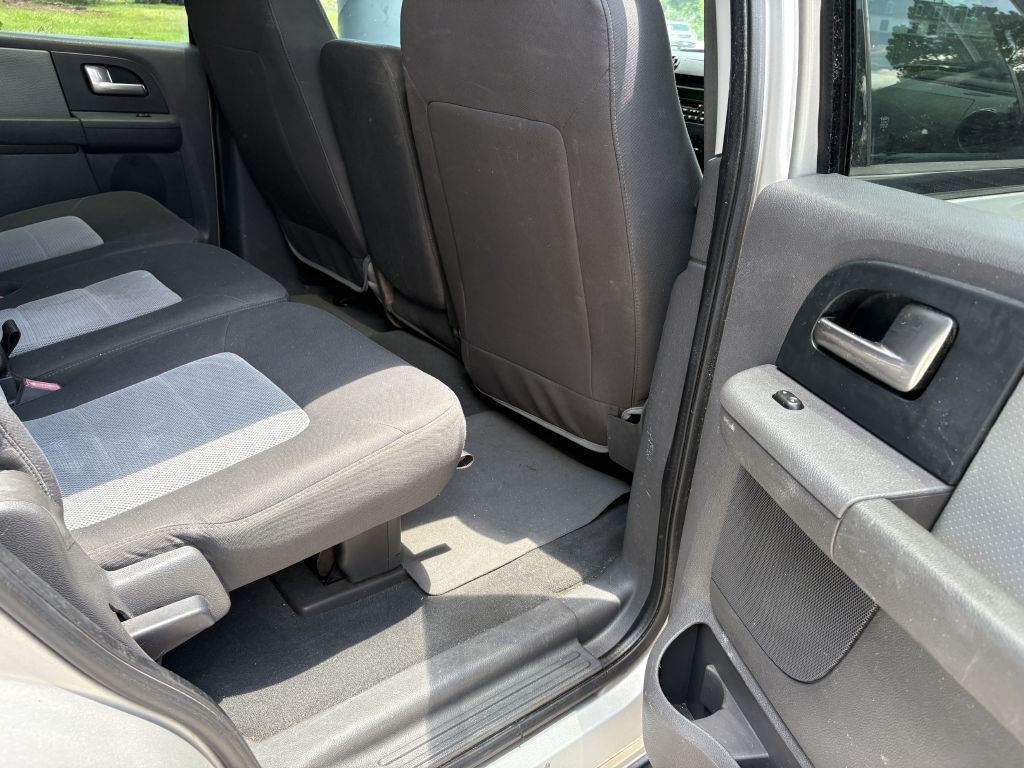 2003 Ford Expedition Image 10