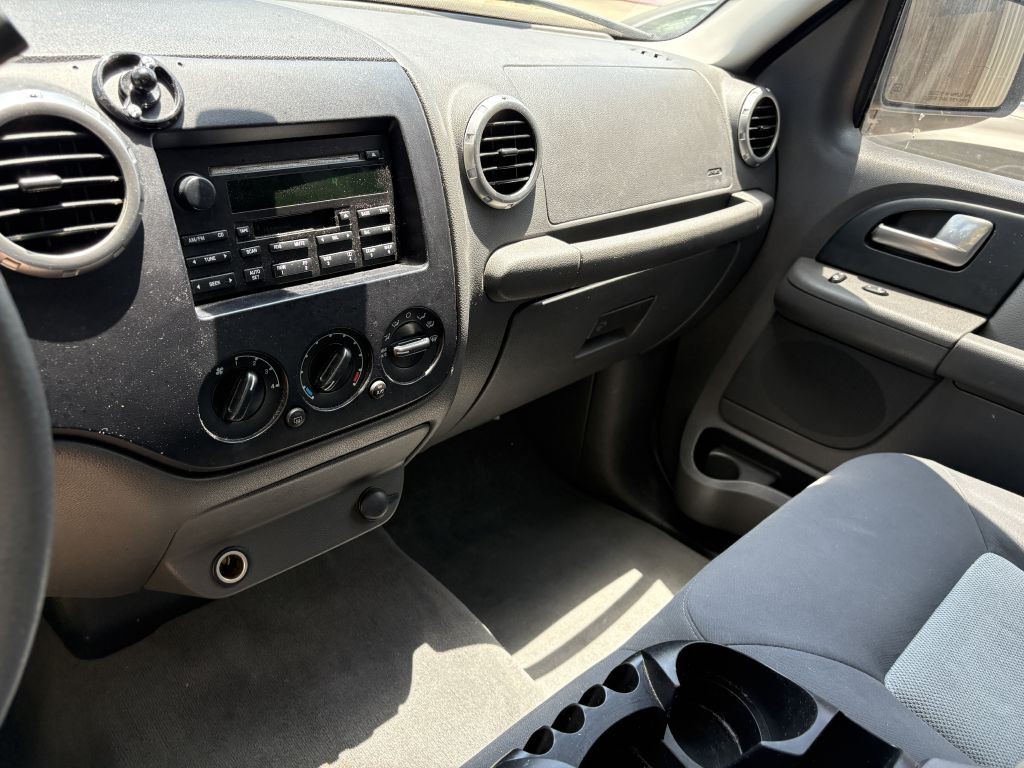 2003 Ford Expedition Image 15