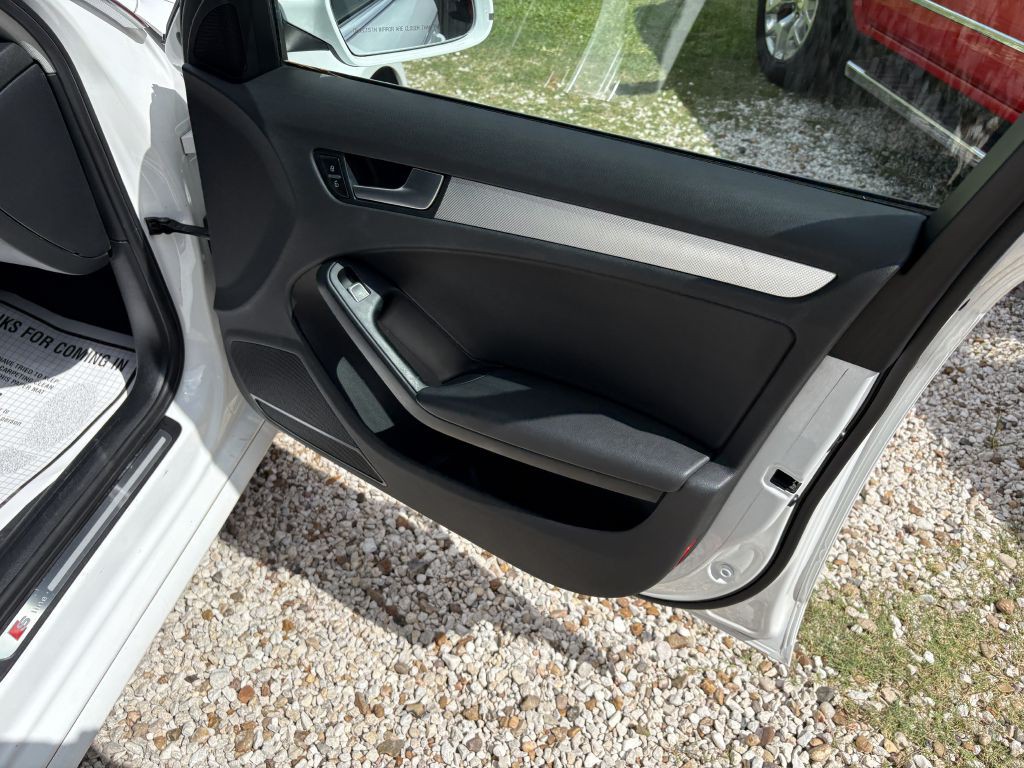 2015 Audi A4 Image 10