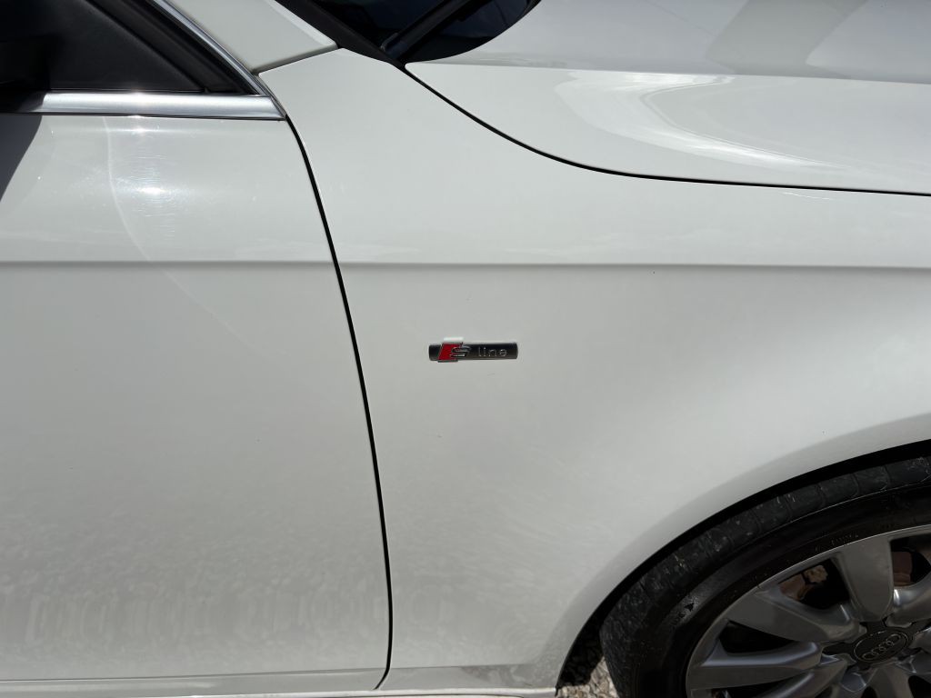 2015 Audi A4 Image 12