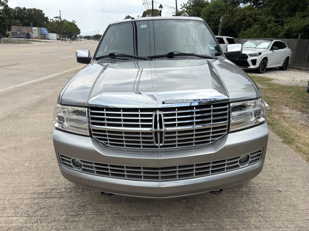 2008 Lincoln Navigator Image 4