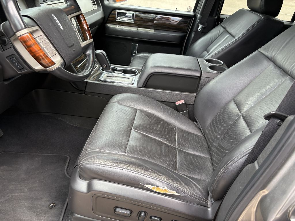 2008 Lincoln Navigator Image 7