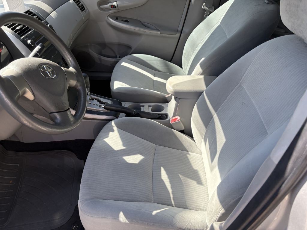 2010 Toyota Corolla Image 6