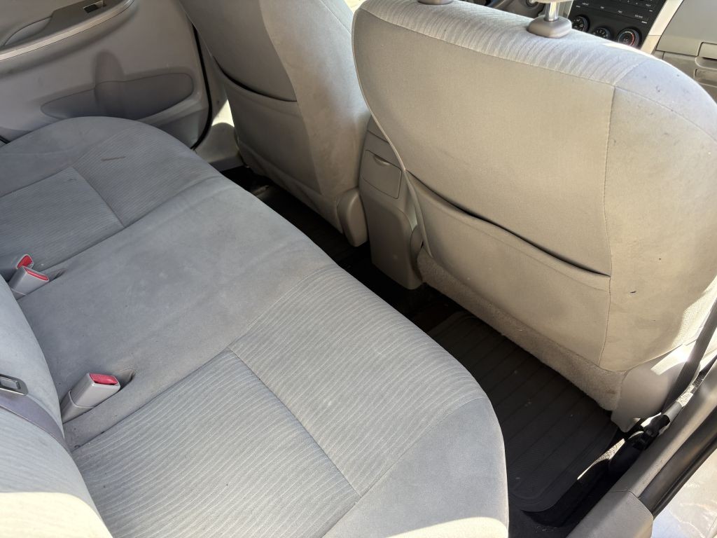 2010 Toyota Corolla Image 8