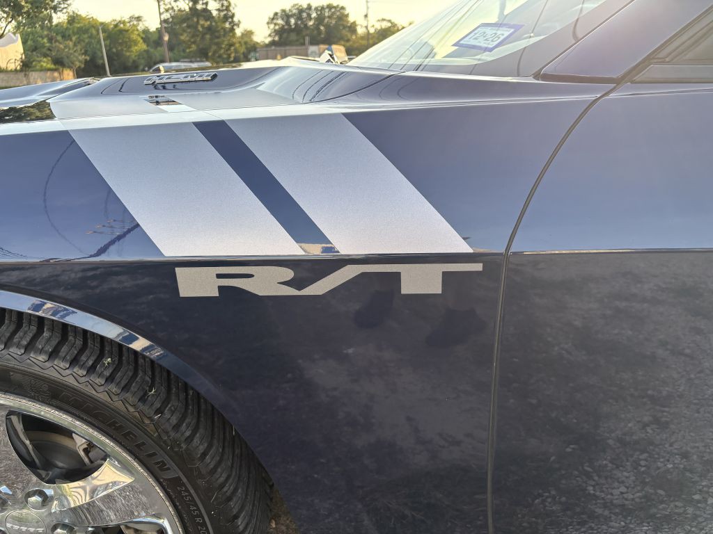 2013 Dodge Challenger Image 18