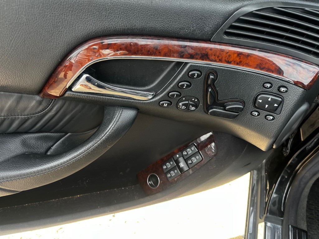 2003 Mercedes-Benz S-Class Image 4