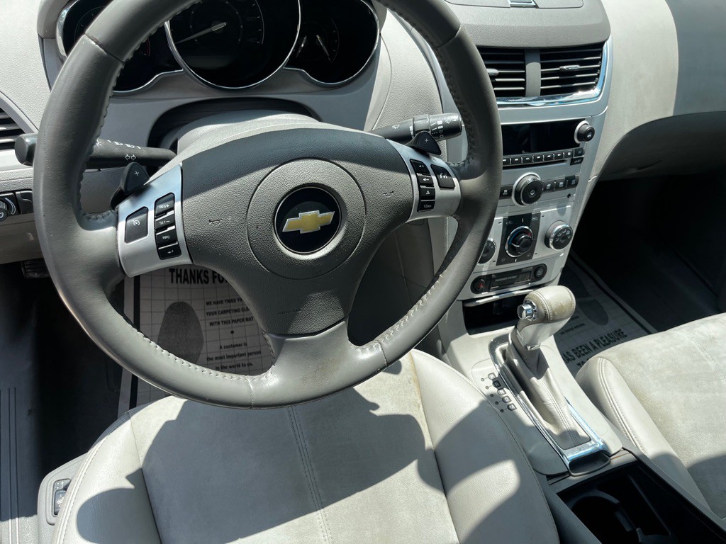 2010 Chevrolet Malibu Image 5