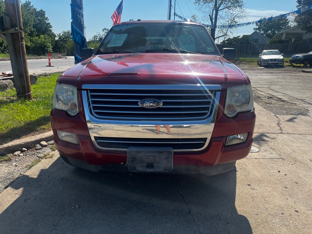 2010 Ford Explorer Image 2