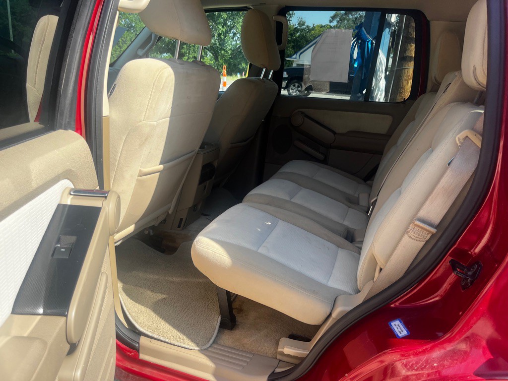 2010 Ford Explorer Image 11