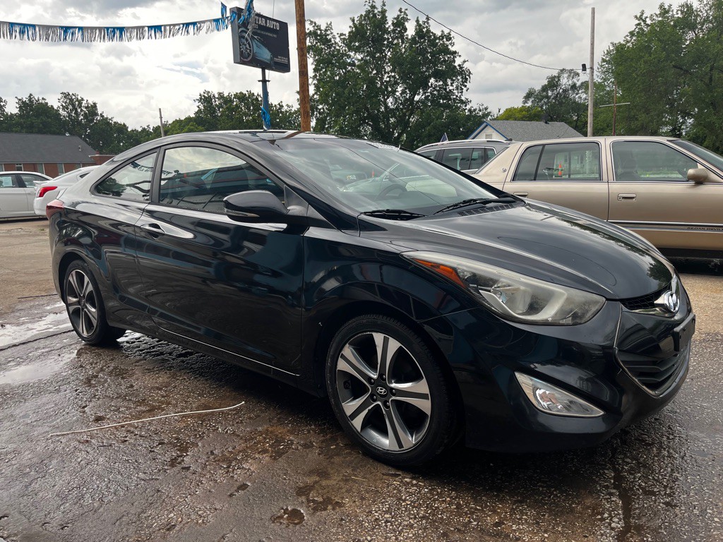 2014 Hyundai Elantra Image 3