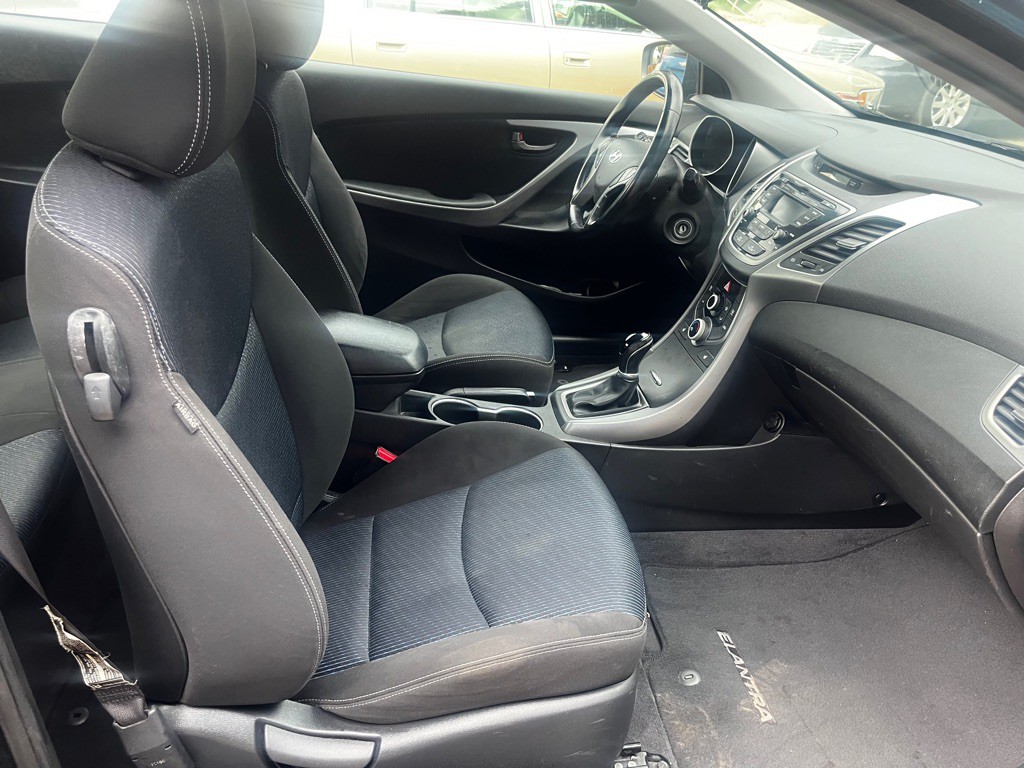 2014 Hyundai Elantra Image 8