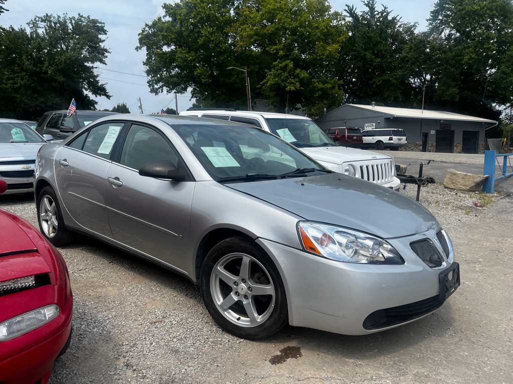 2007 Pontiac G6 Image 2