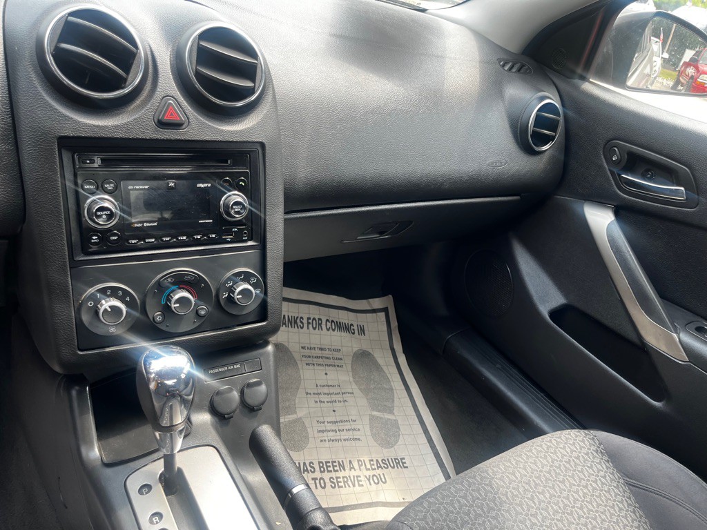2007 Pontiac G6 Image 10
