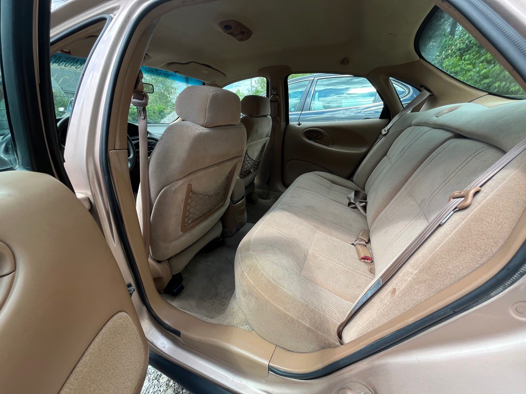 1997 Ford Taurus Image 6