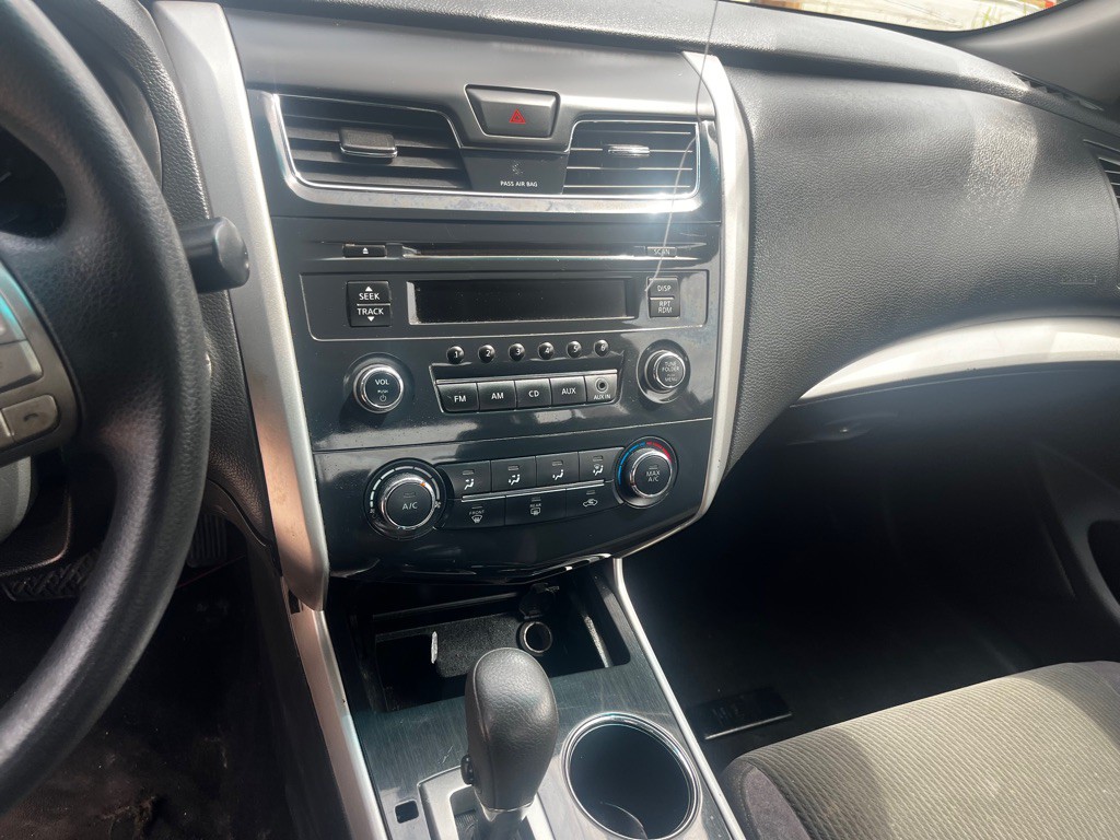 2013 Nissan Altima Image 8