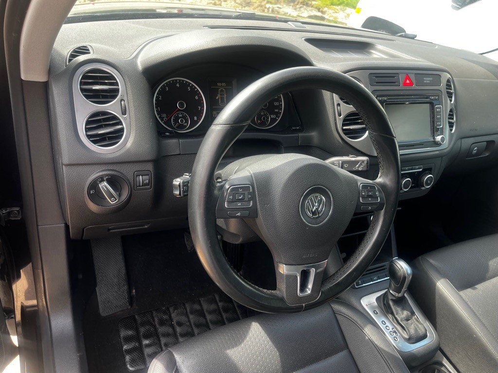 2011 Volkswagen Tiguan Image 3