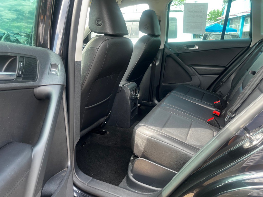 2011 Volkswagen Tiguan Image 6