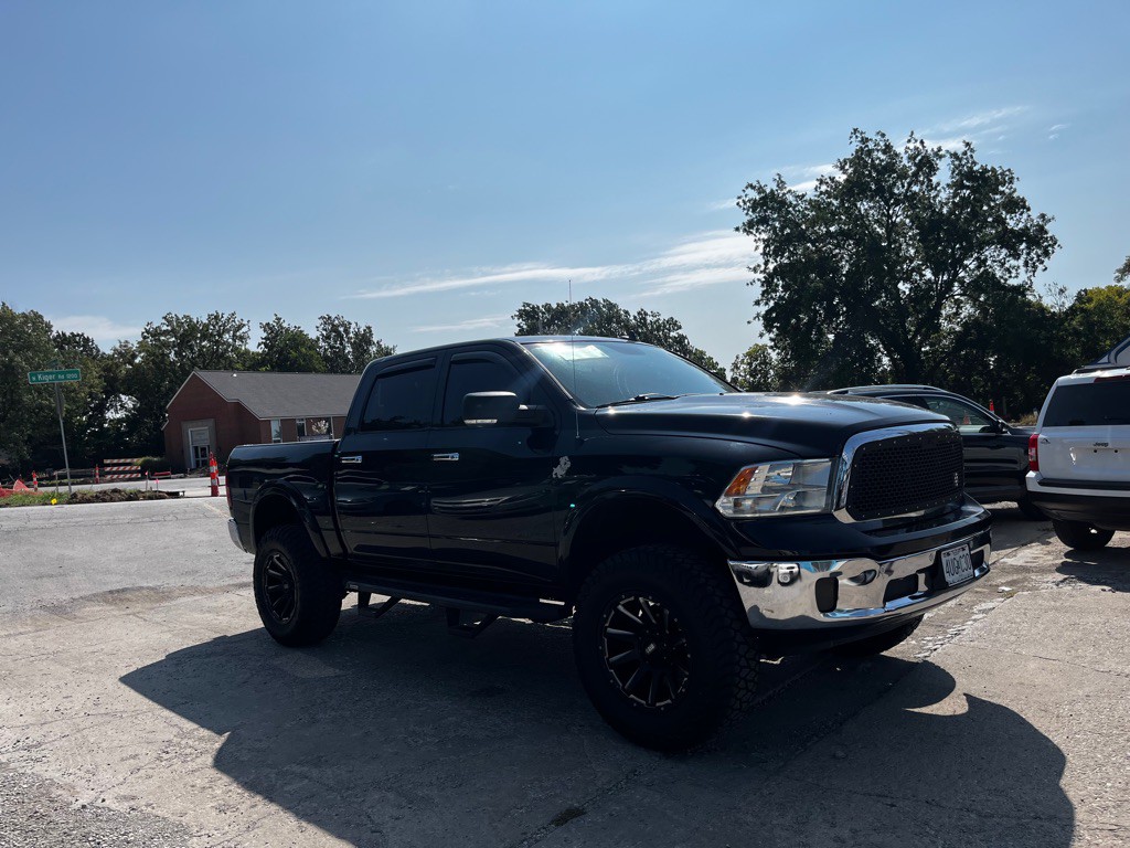 2016 RAM 1500 Image 1