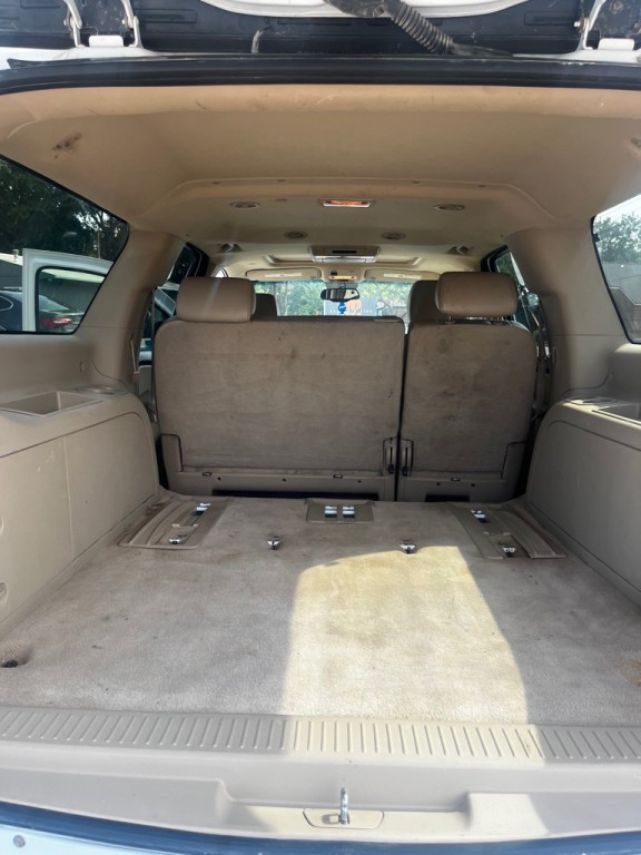 2007 Chevrolet Suburban Image 13