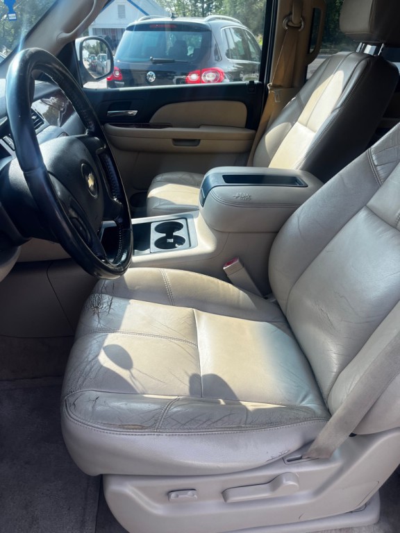 2007 Chevrolet Suburban Image 15