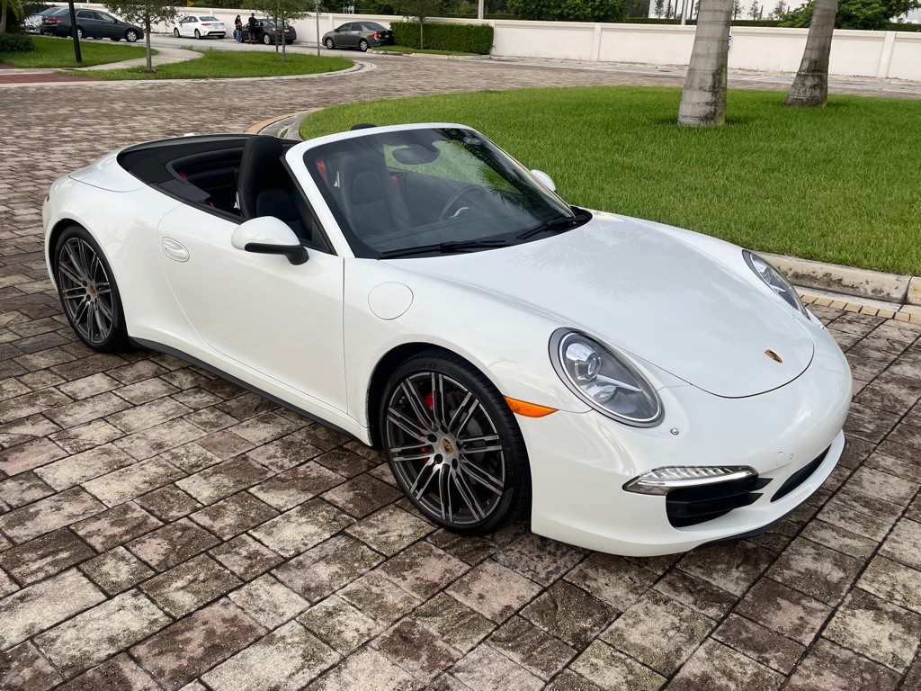 2016 Porsche 911 Image 2