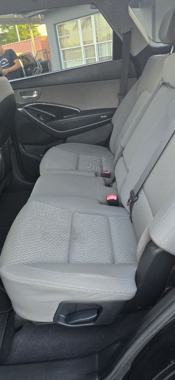 2015 Hyundai Santa Fe Image 12