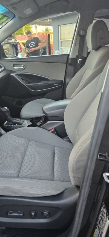 2015 Hyundai Santa Fe Image 13