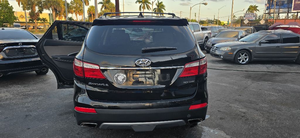 2015 Hyundai Santa Fe Image 14