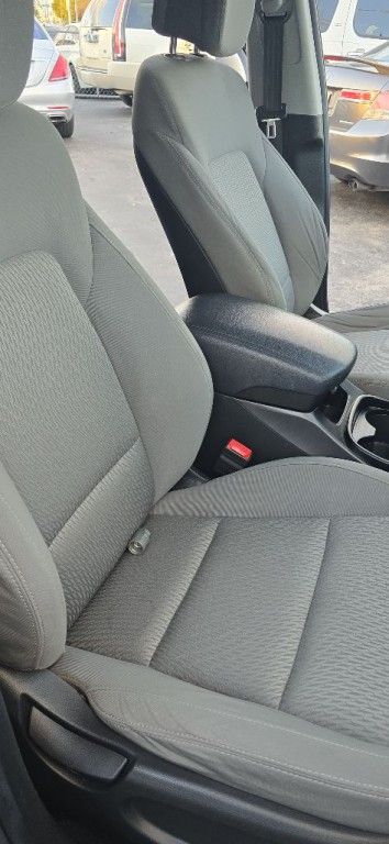 2015 Hyundai Santa Fe Image 18