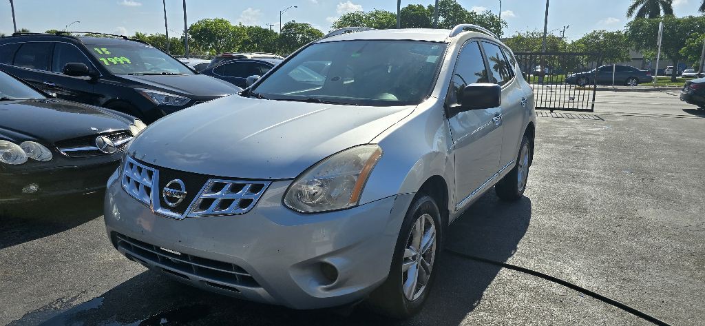 2015 Nissan Rogue Image 2