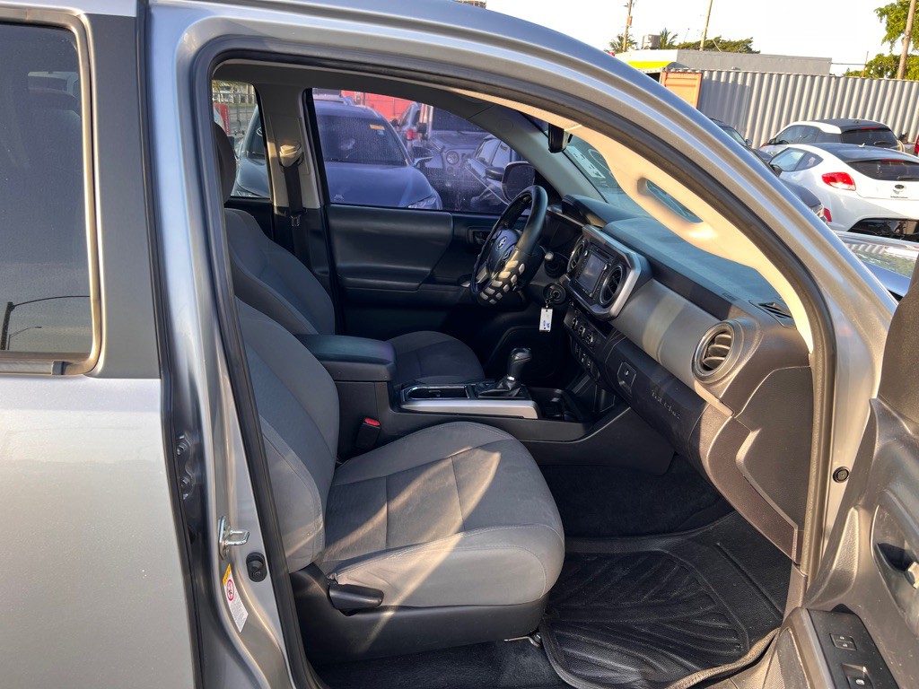 2018 Toyota Tacoma Image 11