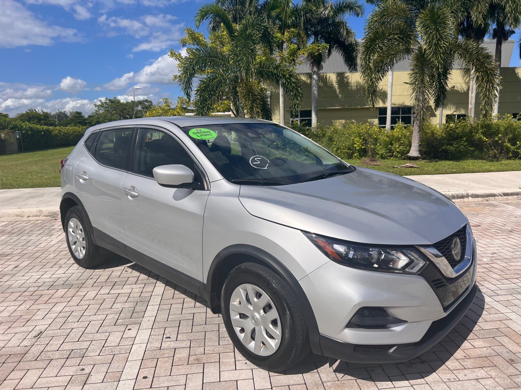 2020 Nissan Rogue Image 3