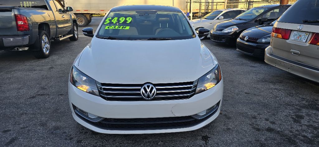 2015 Volkswagen Passat Image 2