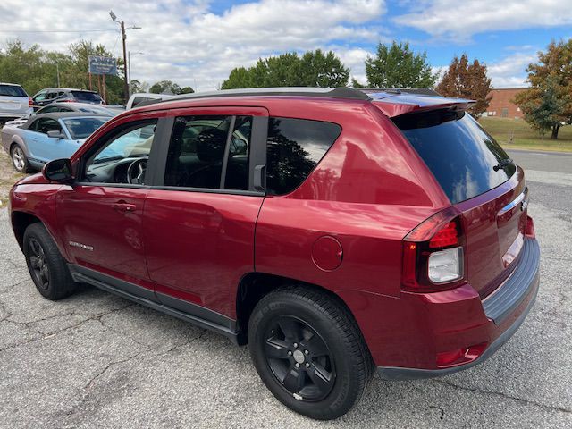 2016 Jeep Compass Image 2