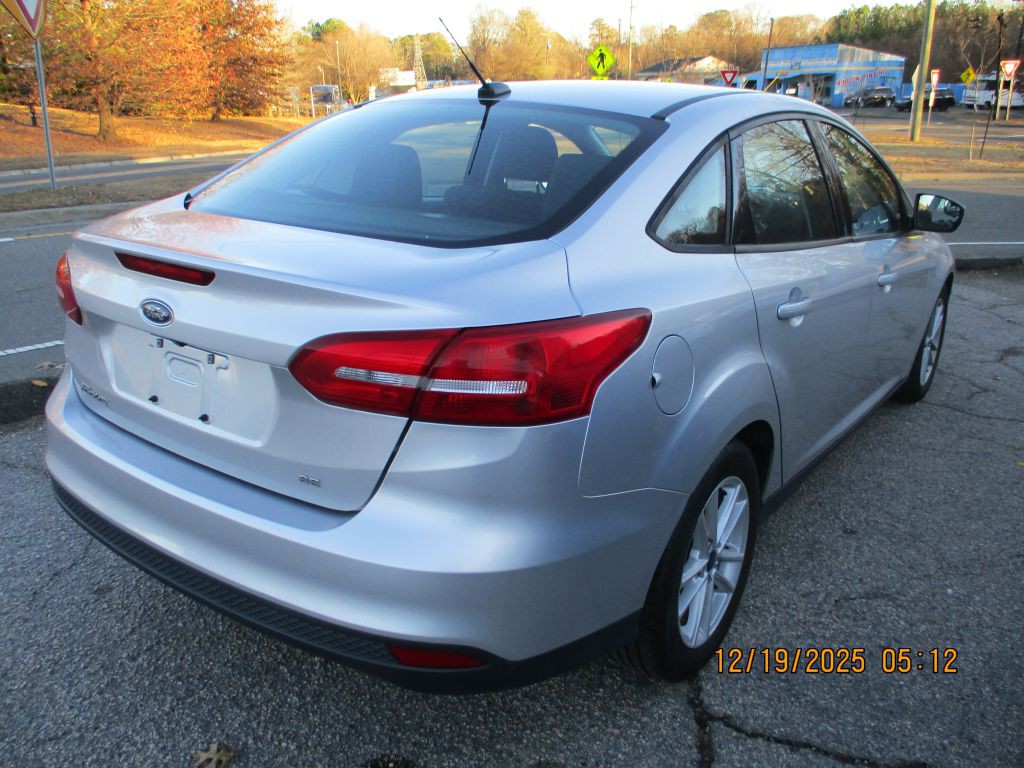 2017 Ford Focus Image 5