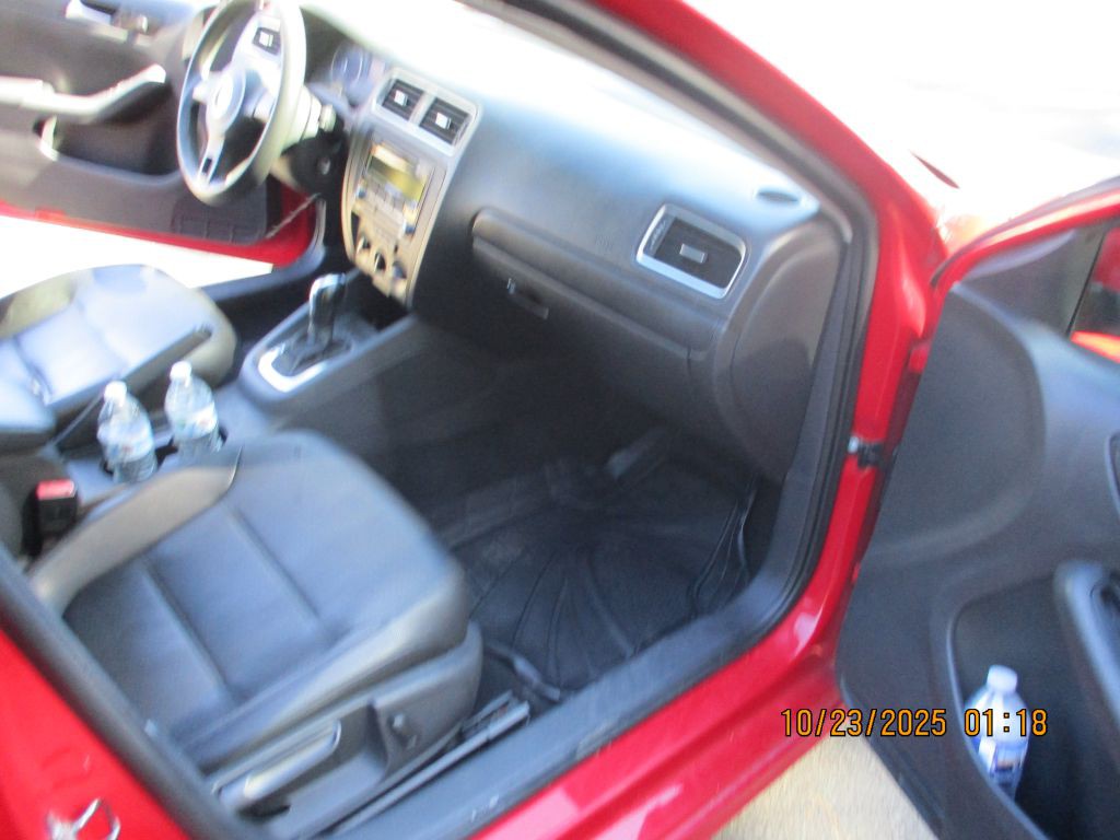 2014 Volkswagen Jetta Image 8