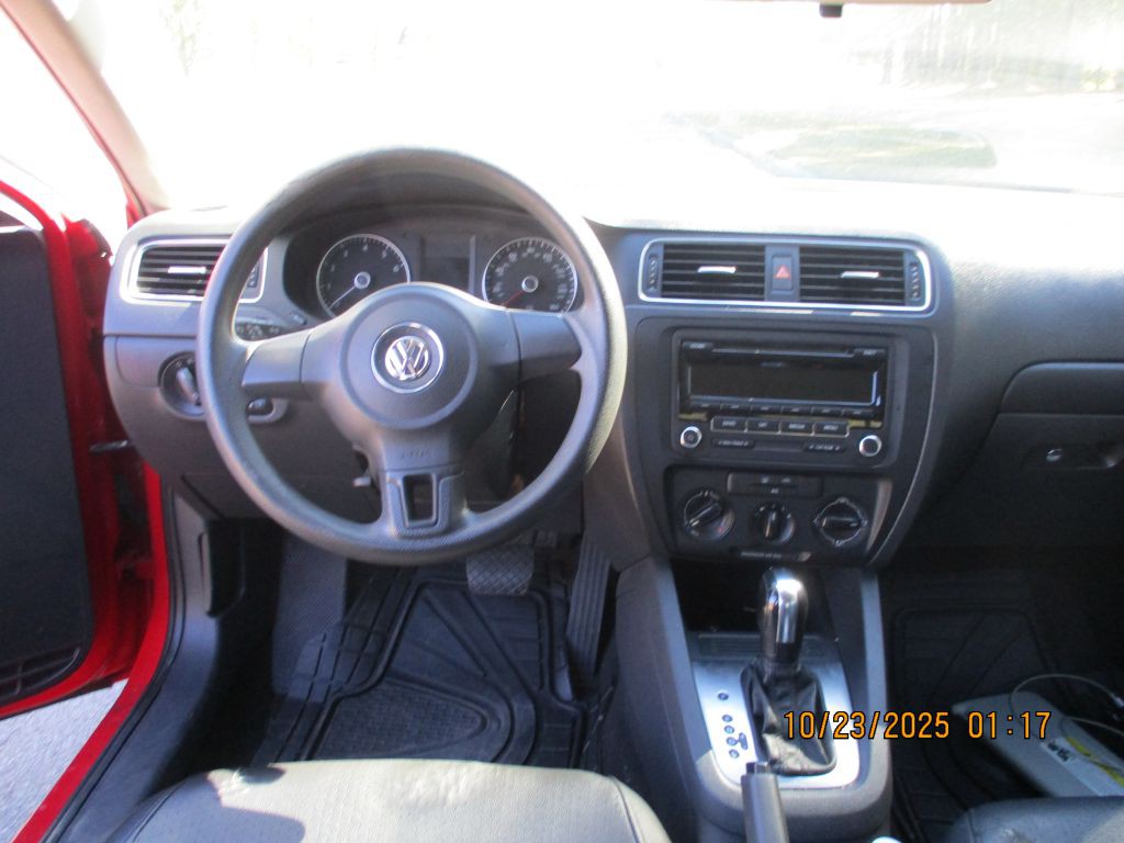 2014 Volkswagen Jetta Image 9