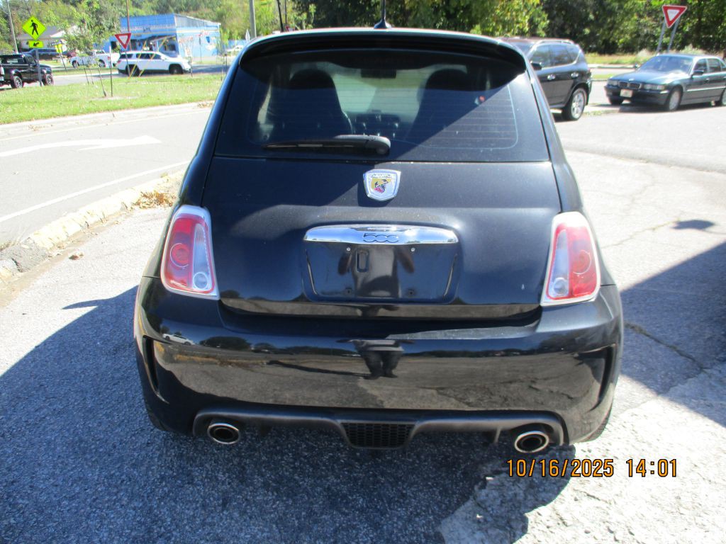 2012 FIAT 500 Image 2
