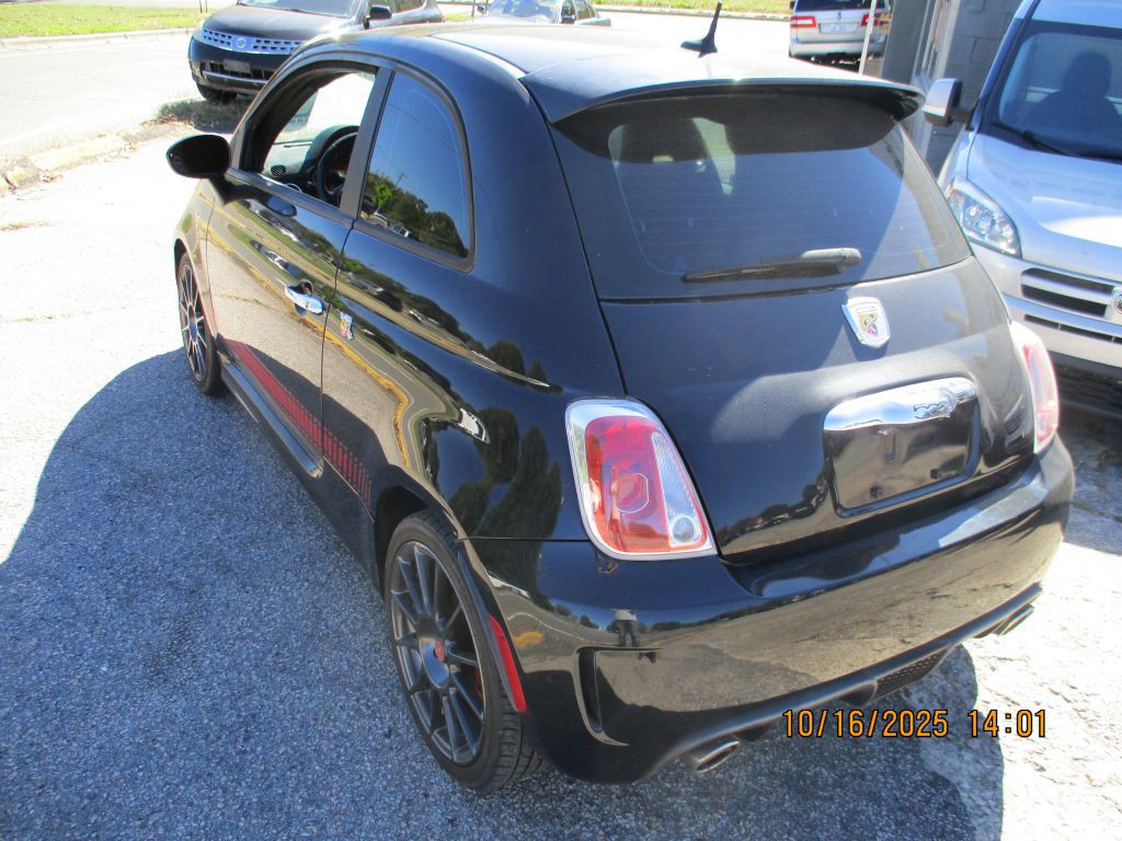 2012 FIAT 500 Image 3