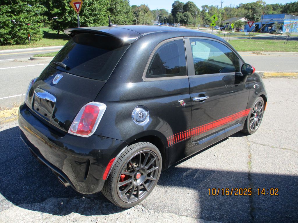 2012 FIAT 500 Image 6