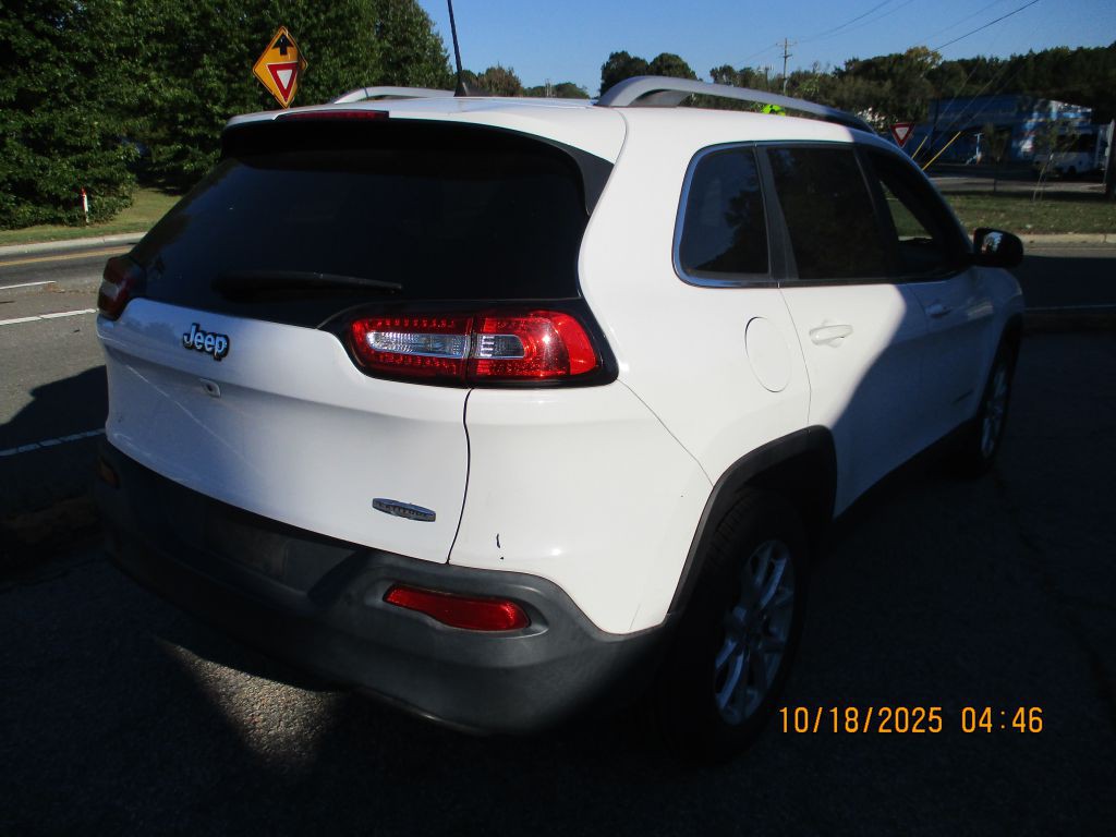 2017 Jeep Cherokee Image 3