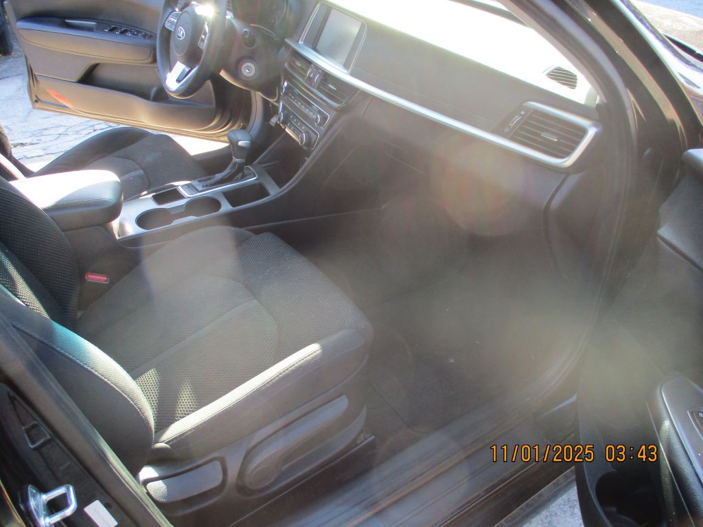 2019 Kia Optima Image 9